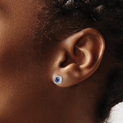 14K Weißgold Ohrstecker mit Diamanten und Saphiren im Quadrat-Halo-Design
