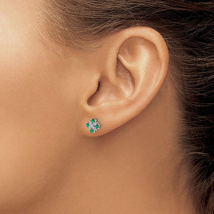 14K Weißgold Ohrstecker mit 0,01 ct. Laborgezüchtetem Diamant VS/SI+ G+ und Synthetischem Smaragd