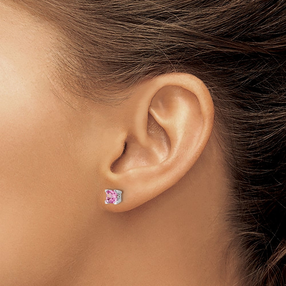 14K Weißgold Ohrringe mit quadratischem synthetischem rosa Saphir
