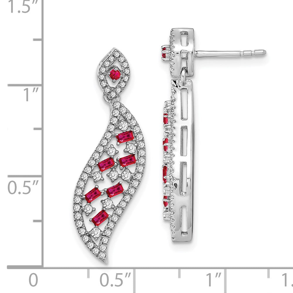 14K Weißgold Ohrstecker mit Rubin und echten Diamanten in Wellen-Design