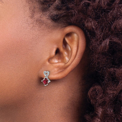 14K Weißgold Ohrringe mit Herz aus synthetischem Rubin und echtem Diamant