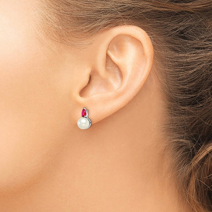 14K Weißgold Ohrstecker mit FWC-Perle und Rubin