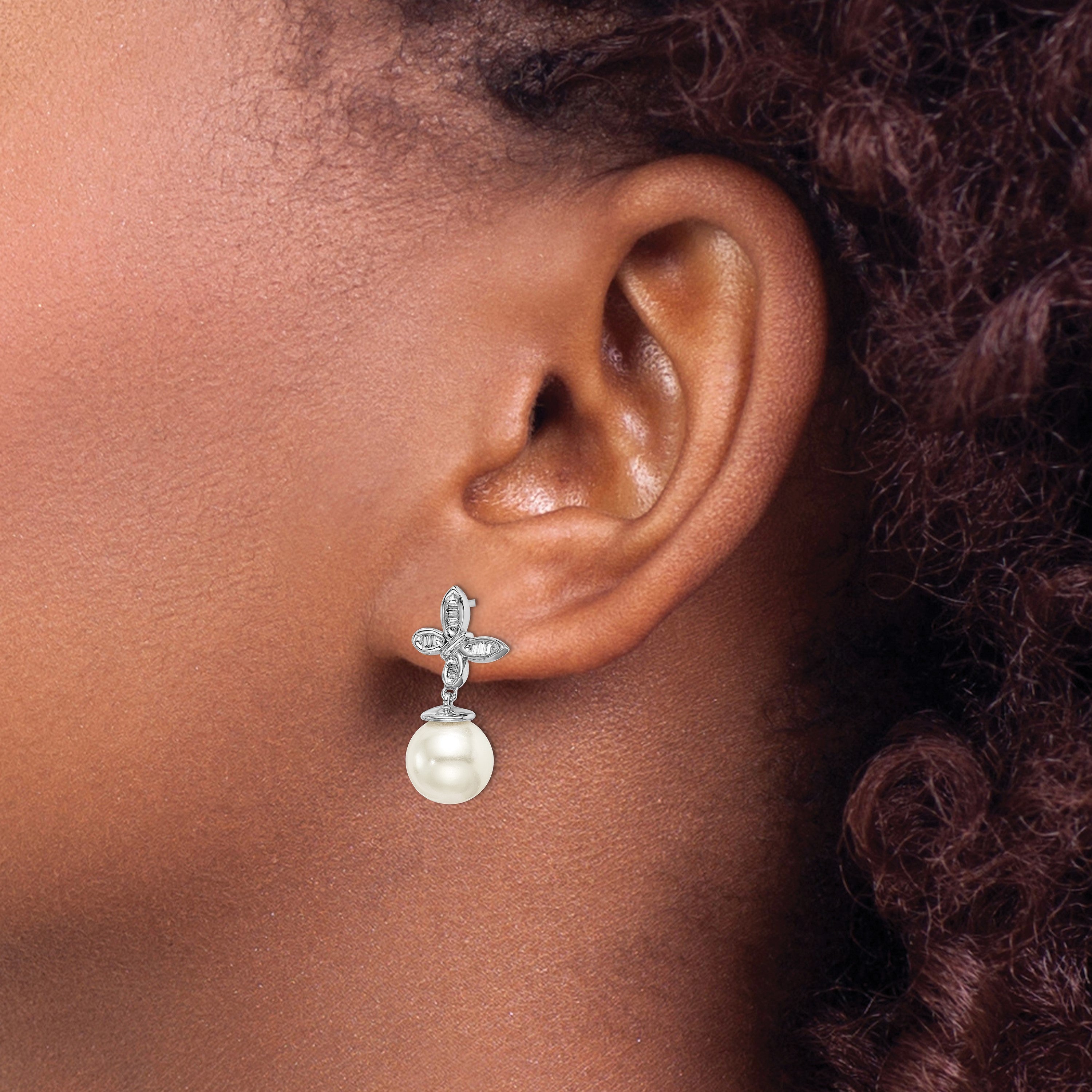 14K Weißgold Ohrstecker mit FWC-Zuchtperle und echten Diamanten in Schmetterling-Design