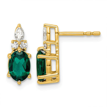 14K Gelbgold Ohrstecker mit Diamanten und 7x5 ovalem synthetischem Mai-Smaragd
