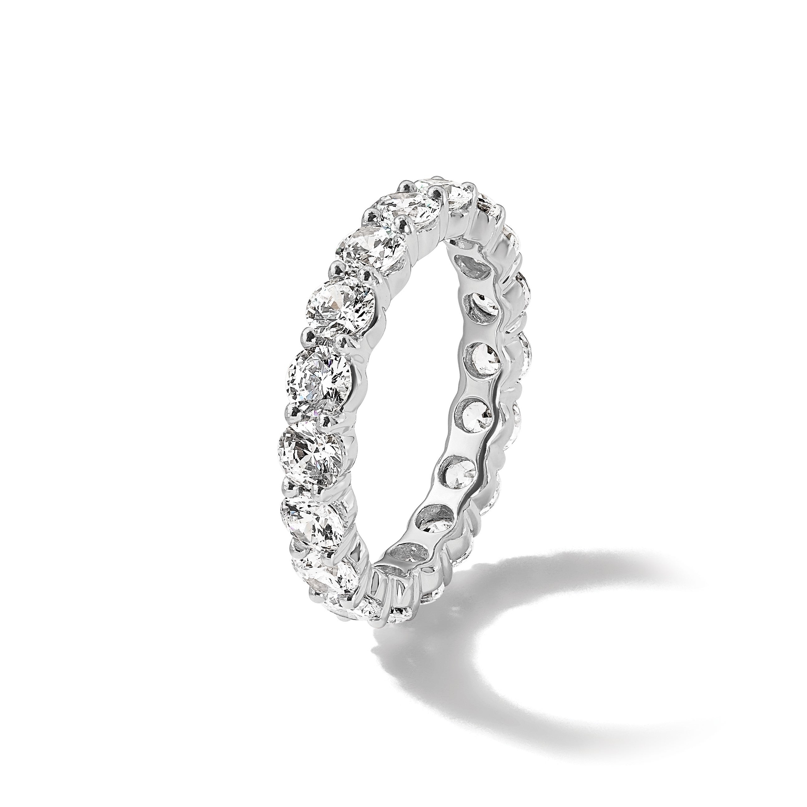 14K Weißgold Memoire-Ring mit 3 ct. laborgezüchteten Diamanten, VS/SI+ G+, Shared-Prong-Fassung