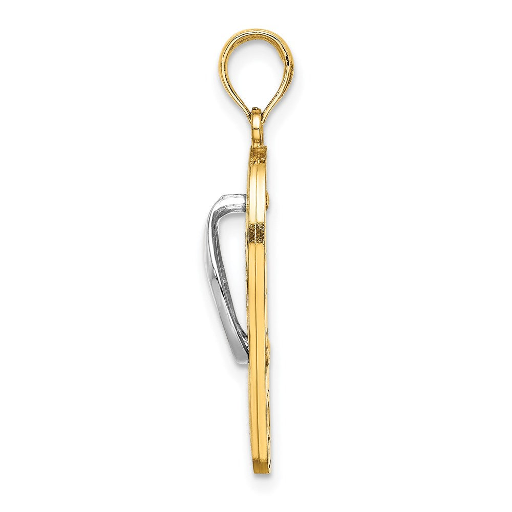 14K Gelb- und Rhodiumgold sowie Rhodium Mehrfarbiger 3D-Emaille-Fuchsienblüten-Charm auf Flip-Flop