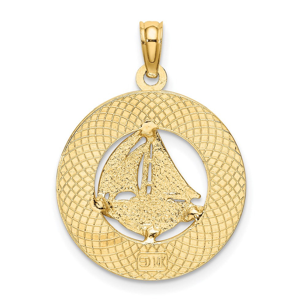 14 Karat Gelbgold Kreis-Charm „TURKS AND CAICOS“ mit Segelboot