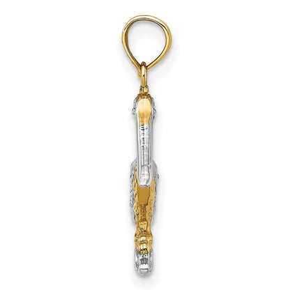 14k Gelbgold und Roségold mit Weißrhodinierung, kleiner 3-D Pelikan-Charm, stehend