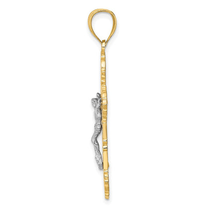 14 Karat Bicolor-Gold mit Rhodium-Beschichtung Kruzifix-Charm mit geschwungenen Spitzen
