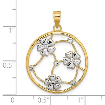 Charm aus 14K Gelb- und Rhodiumgold mit Blumen aus Weißrhodium in perlenbesetztem rundem Rahmen