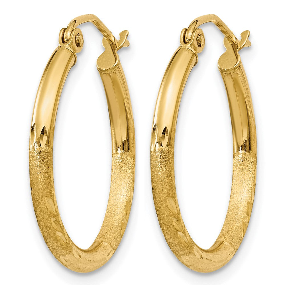 14K Gelbgold Satiniert und Diamantiert 2mm Rund Röhre Creolen