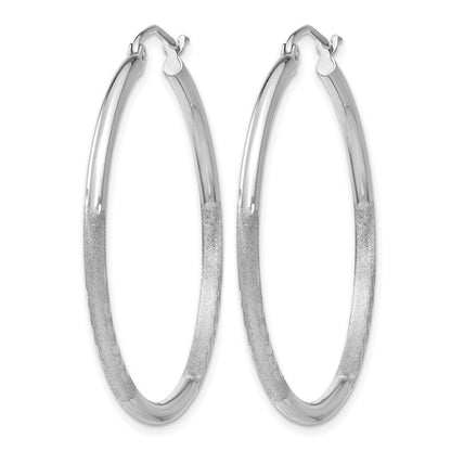 14K Weißgold Satiniert und Diamantiert 2mm Rund Creolen