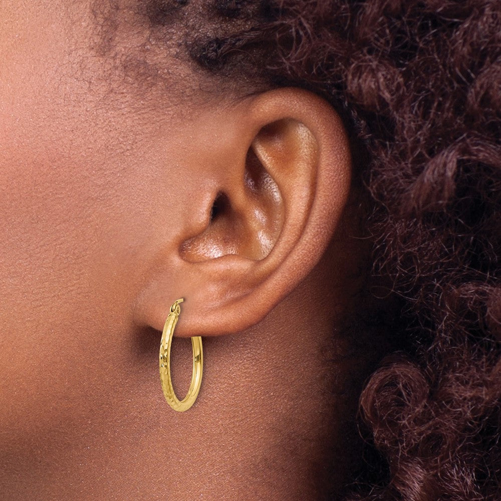 14K Gelbgold Diamantiert 2mm Rund Röhre Creolen