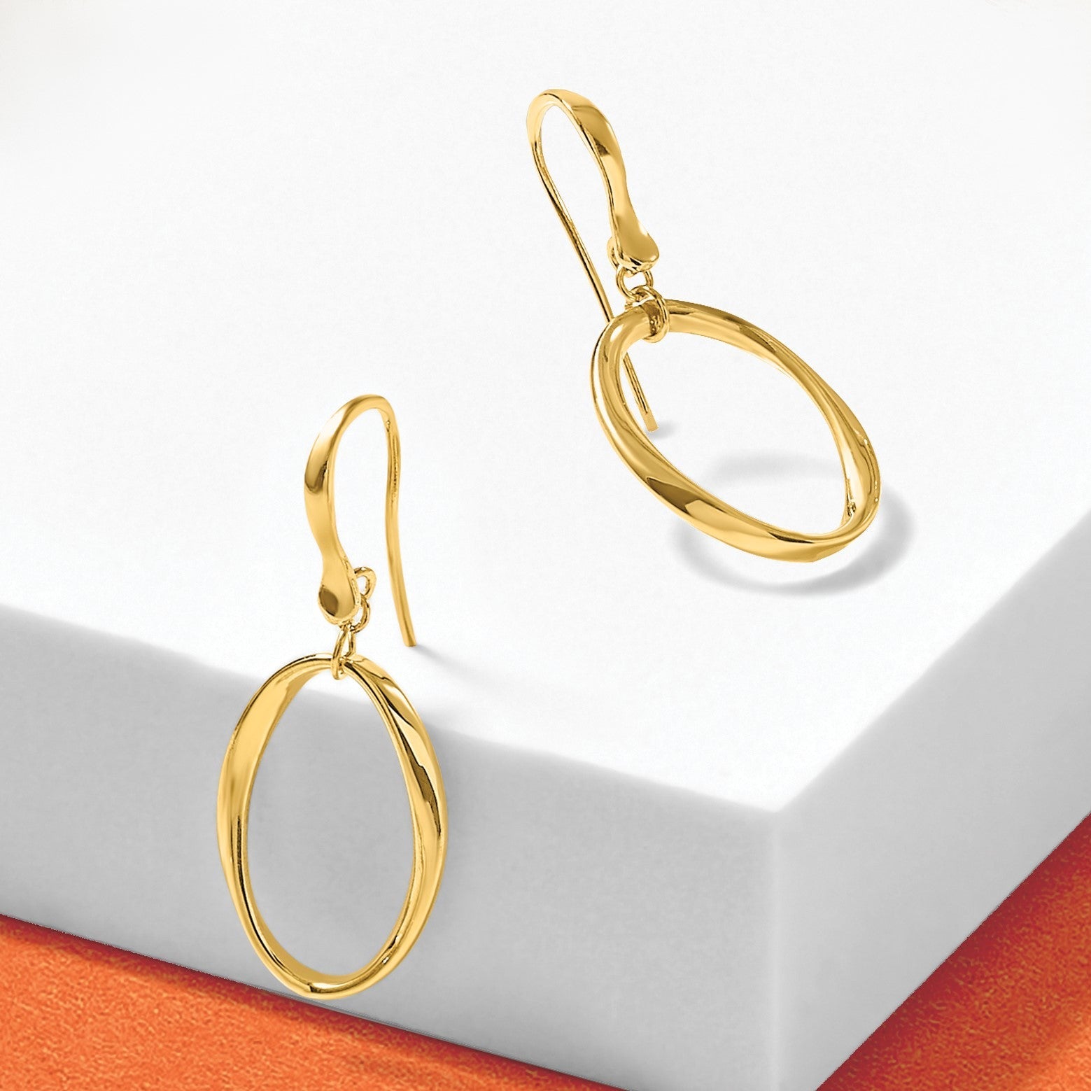 14K Gelbgold Poliert Oval Hirte Haken Ohrhänger