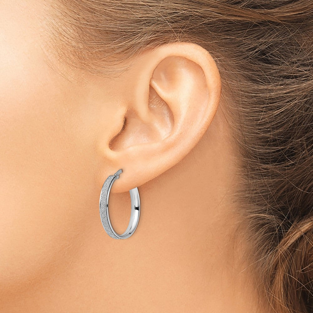 14K Weißgold Poliert Glimmer Infused Creolen