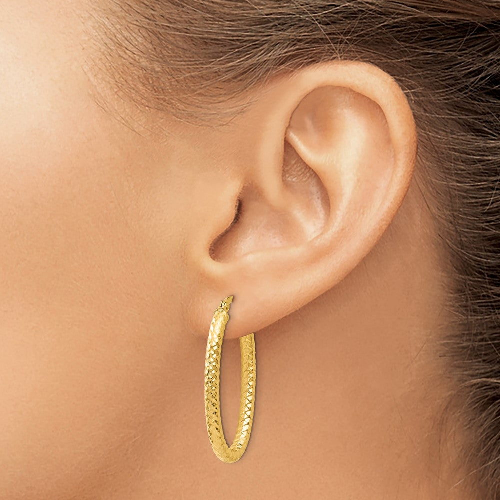 14K Gelbgold Foreverlite Poliert und Strukturiert Oval Creolen
