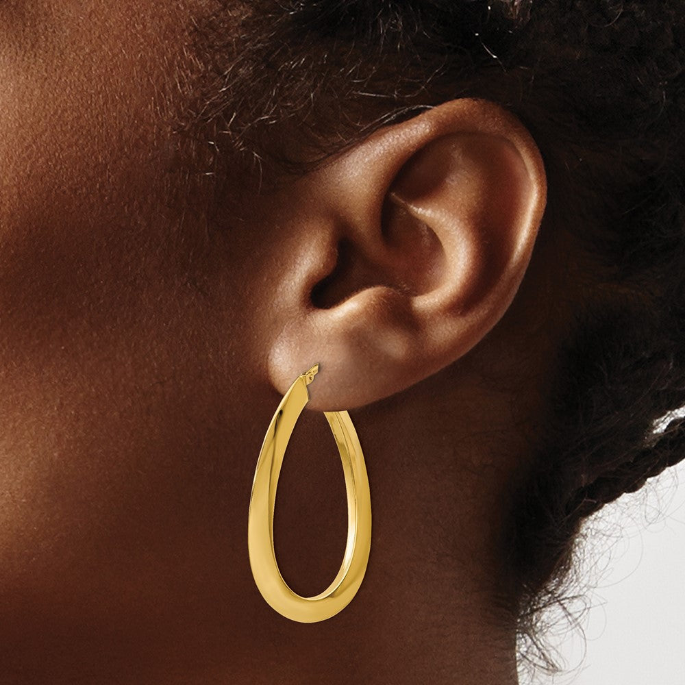 14K Gelbgold Poliert Gedreht Oval Creolen