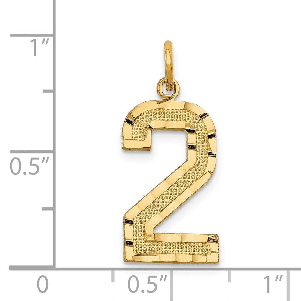 14K Gelbgold großer gebürsteter Charm mit Diamantschliff „Zahl 2
