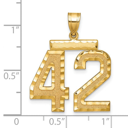 14K Gelbgold Großer Gebürsteter Diamantgeschliffener Zahl-42-Charm