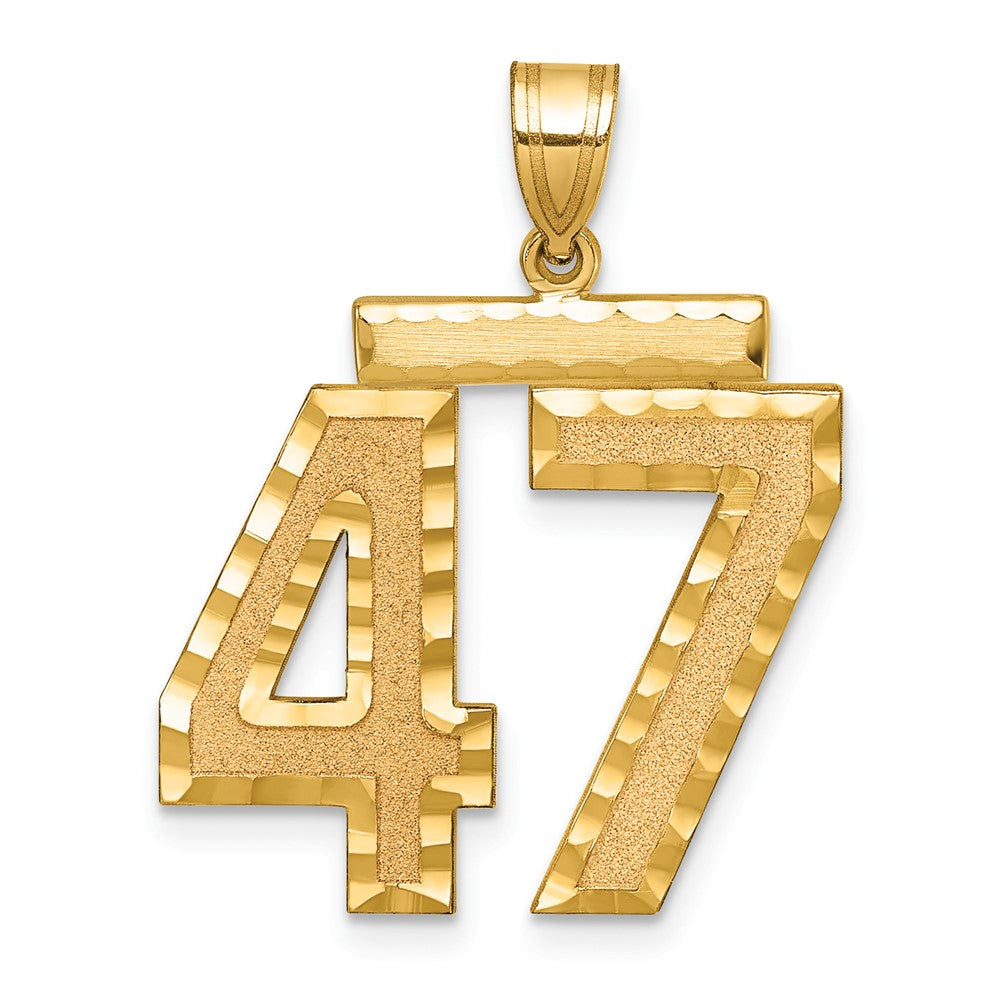 585 Gelbgold großer gebürsteter Charm mit Diamantschliff „Zahl 47