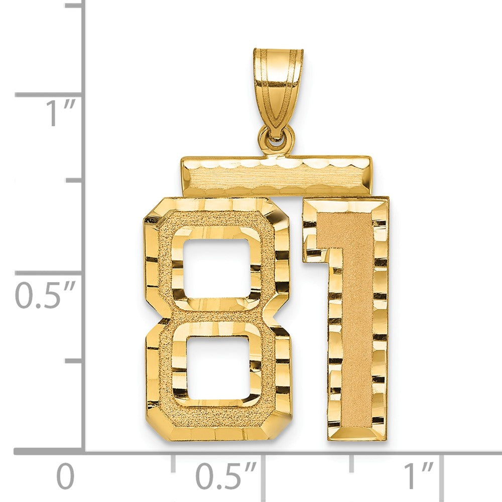 Großer Charm „Zahl 81“ aus 14K Gelbgold, gebürstet und diamantiert