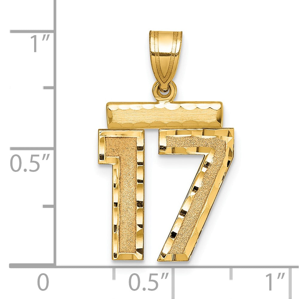14K Gelbgold Charm mit mittelgroßer diamantgeschliffener Zahl 17