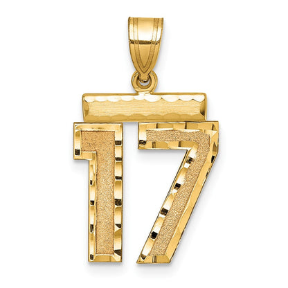14K Gelbgold Charm mit mittelgroßer diamantgeschliffener Zahl 17