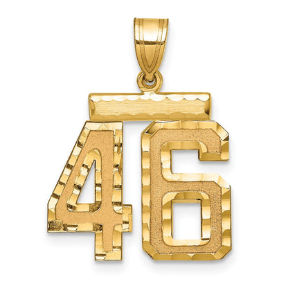 14K Gelbgold Medaillengroßer Diamantgeschliffener Zahl-46-Charm** Alternative, möglicherweise natürlicher formuliert: **14K Gelbgold Diamantgeschliffener Charm "Zahl 46", mittelgroß
