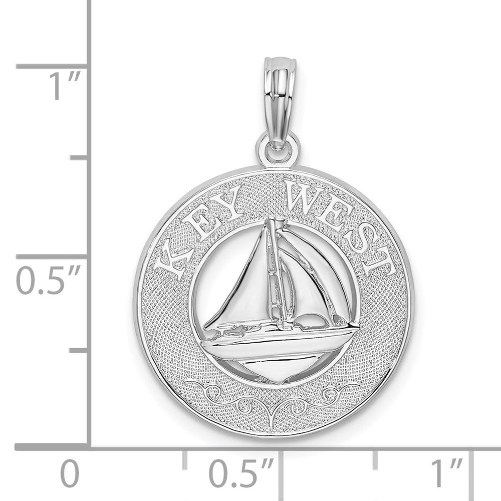 Sterlingsilber De-ani Rhodiniert Strukturiert Key West mit Segelboot Anhänger