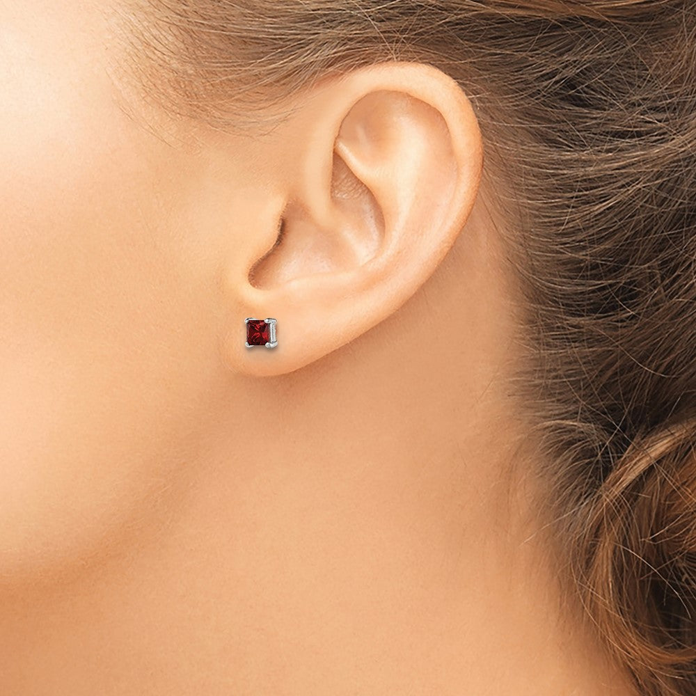 Sterlingsilber Poliert 4mm Quadratisch Rot Glas Ohrstecker