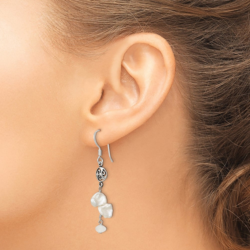 Sterlingsilber Poliert Weiß 5-9mm Baroque Süßwasser Zuchtperle und Moonstone Fantasie Ohrhänger