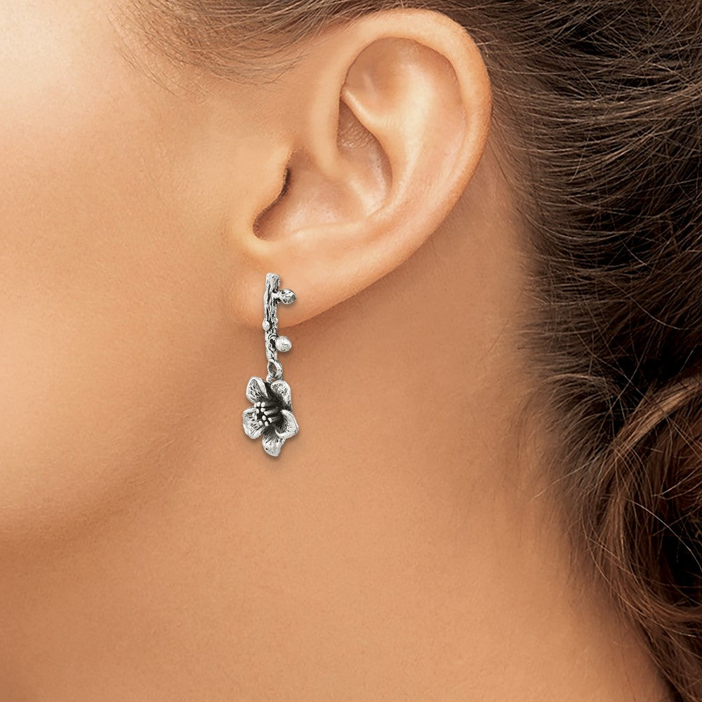 Sterlingsilber Oxidiert Blume mit Branch Hängend Ohrstecker