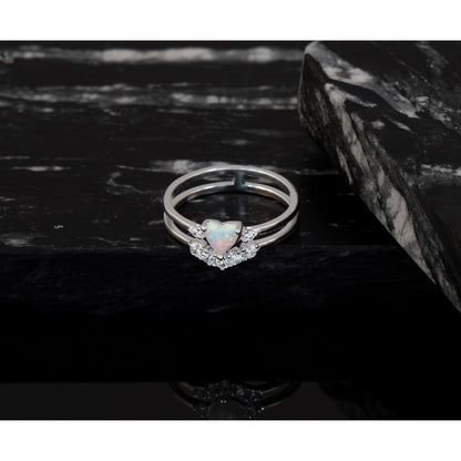 Sterlingsilber Zirkonia & Herz Erzeugt Weiß Opal Doppelt Ring
