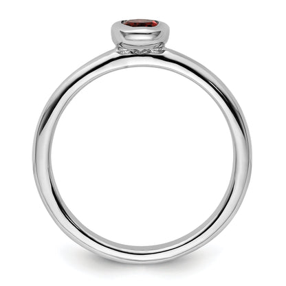 Sterlingsilber Stapelbar Expressions Oval Granat Ring