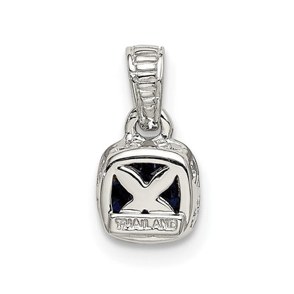 14K/silver Bicolor Shey Couture Sterlingsilber Rhodiniert mit 14K Akzente Poliert Kissen Schliff Erzeugt Saphir Anhänger