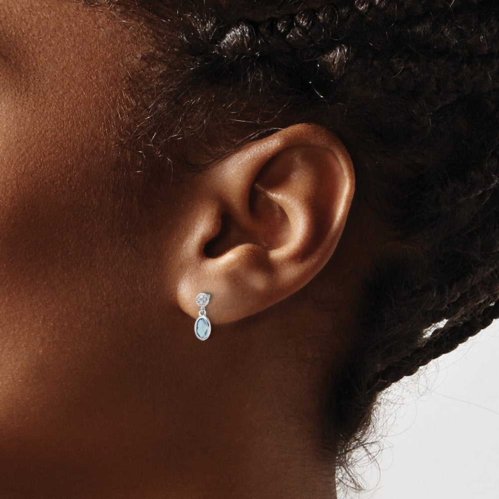 Sterlingsilber Rhodiniert Weiß Eis.02ct. Diamant. und Blautopas Ohrstecker