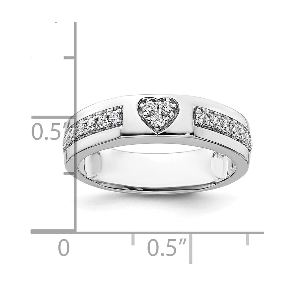 14K Weißgold Ring mit 0,25 ct. Laborgezüchteten Diamanten, VS/SI+ G+, mit ausgeschnittenem Herz, komplett