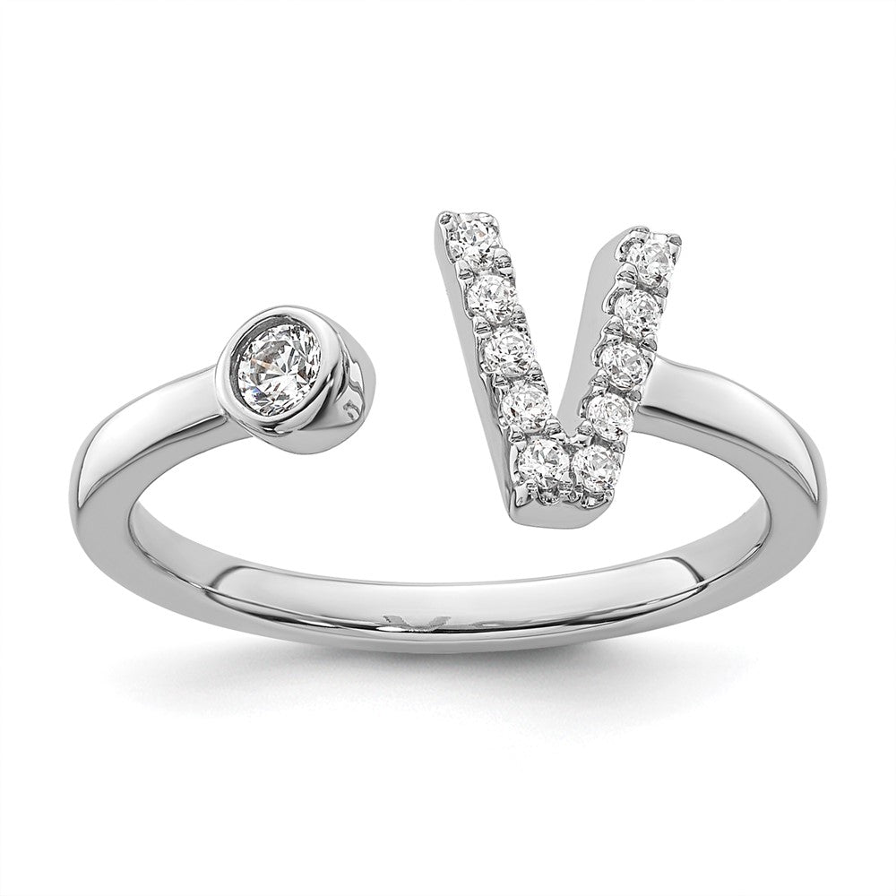 14K Weißgold Ring mit 0,17 ct. laborgezüchtetem Diamant VS/SI+ G+, Initialbuchstabe V, verstellbar
