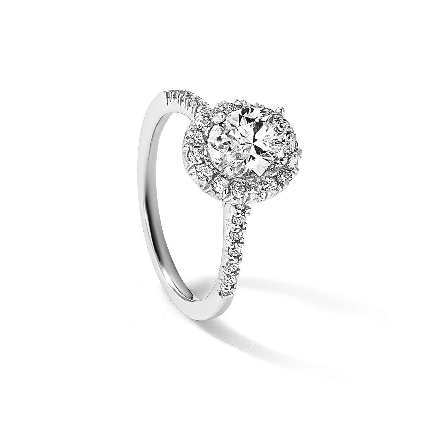 14K Gelbgold Verlobungsring mit 0,5 ct. im Labor gezüchteten Diamanten VS/SI+ G+ und ovalem 2 ct. Mittelstein in Halo-Fassung