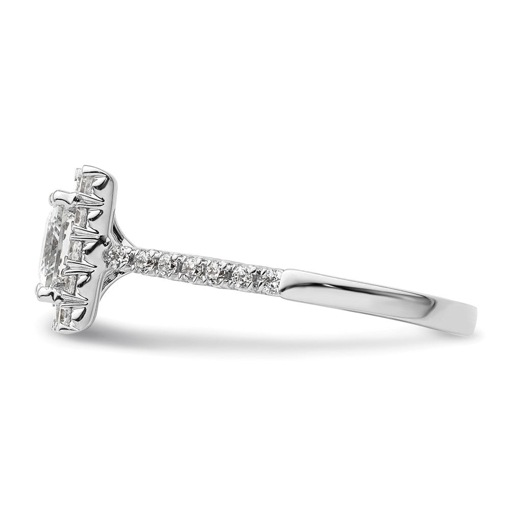 Halo Ring aus 14 Karat Weißgold mit simulierten Diamanten