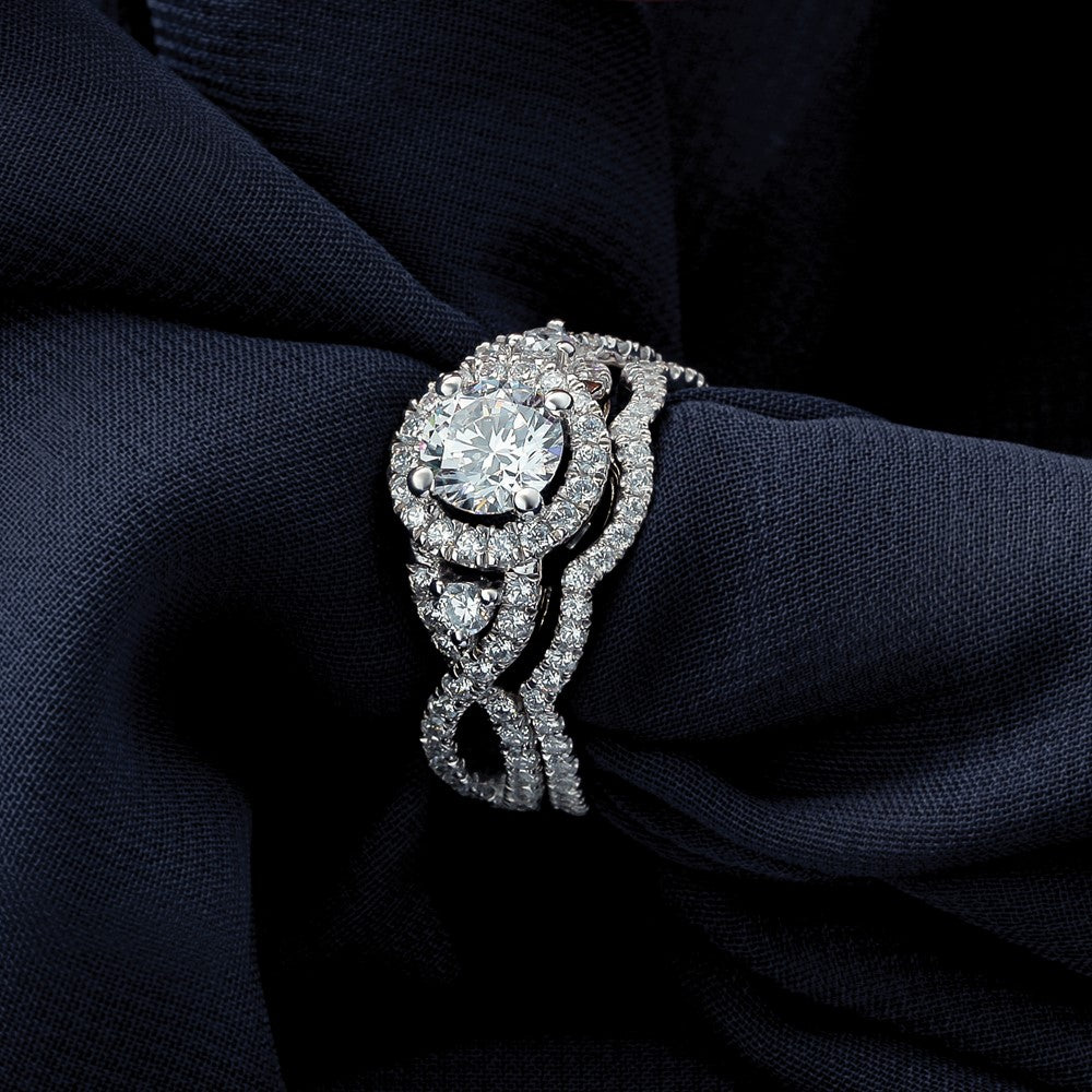 14K Weißgold Halo-Verlobungsring mit rundem simulierten Diamanten