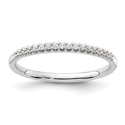 Ehering aus 14K Weißgold mit natürlichen Diamanten