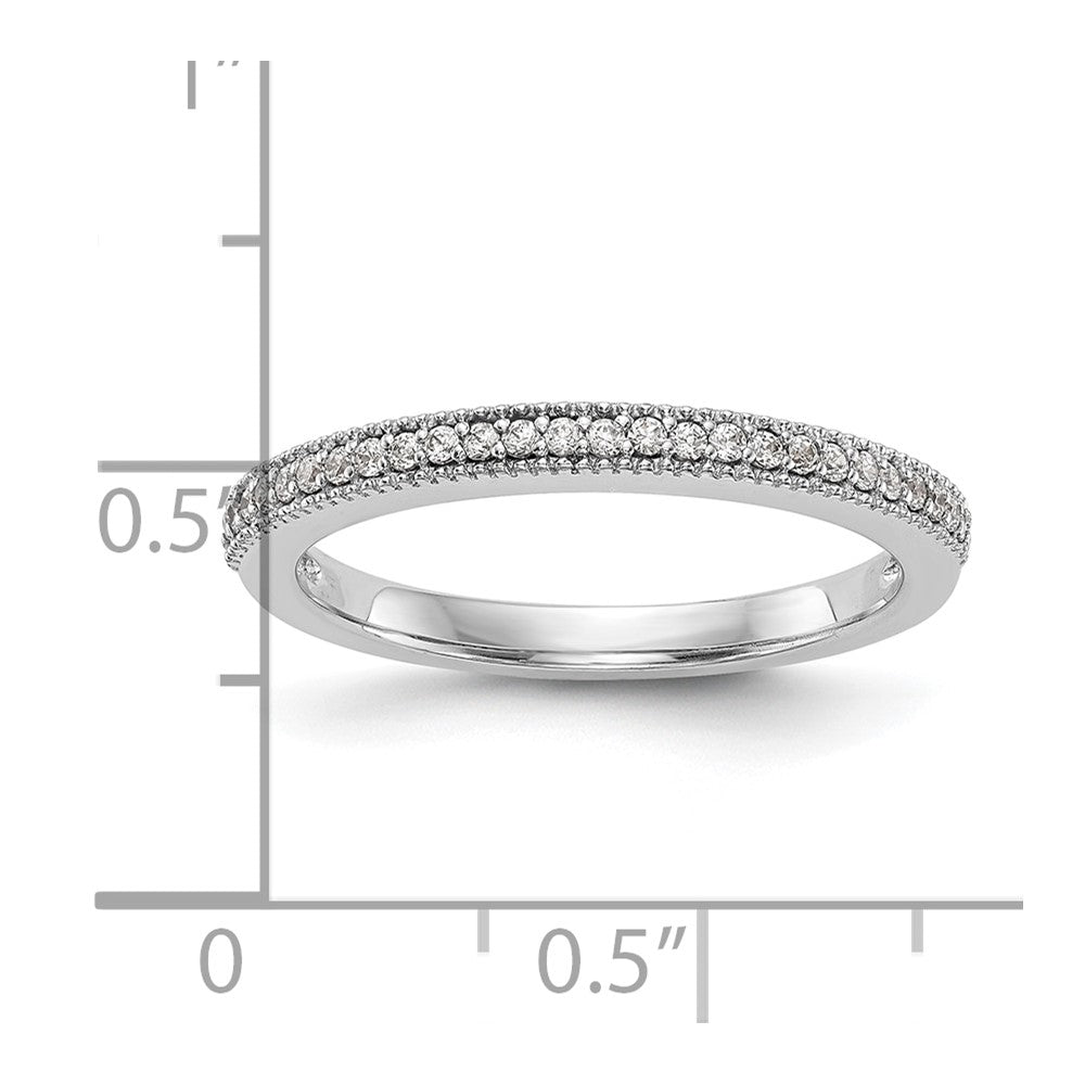 Trauring aus 14K Weißgold mit natürlichen Diamanten