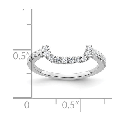 Trauring aus 14K Weißgold mit natürlichen Diamanten