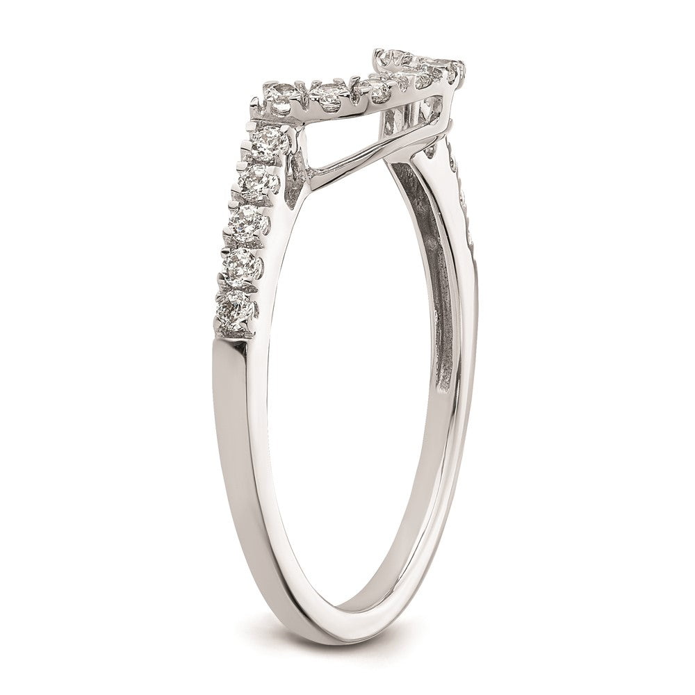 Ehering aus 14K Weißgold mit natürlichen Diamanten