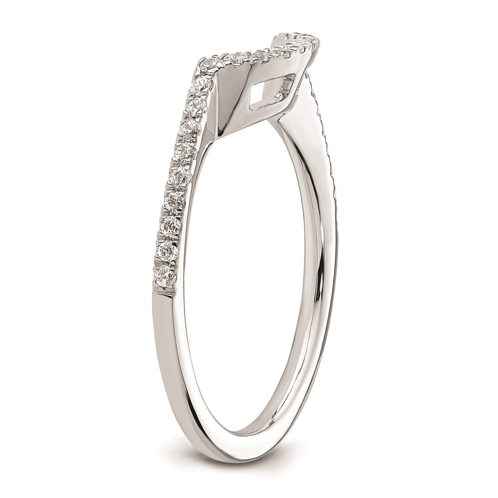 Ehering aus 14K Weißgold mit natürlichem Diamant