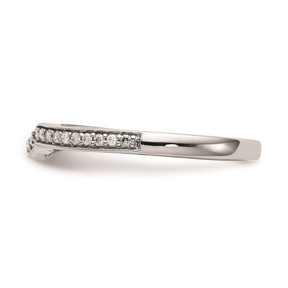 Ehering aus 14K Weißgold mit natürlichen Diamanten