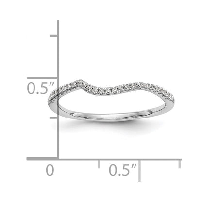 Trauring aus 14K Weißgold mit natürlichen Diamanten