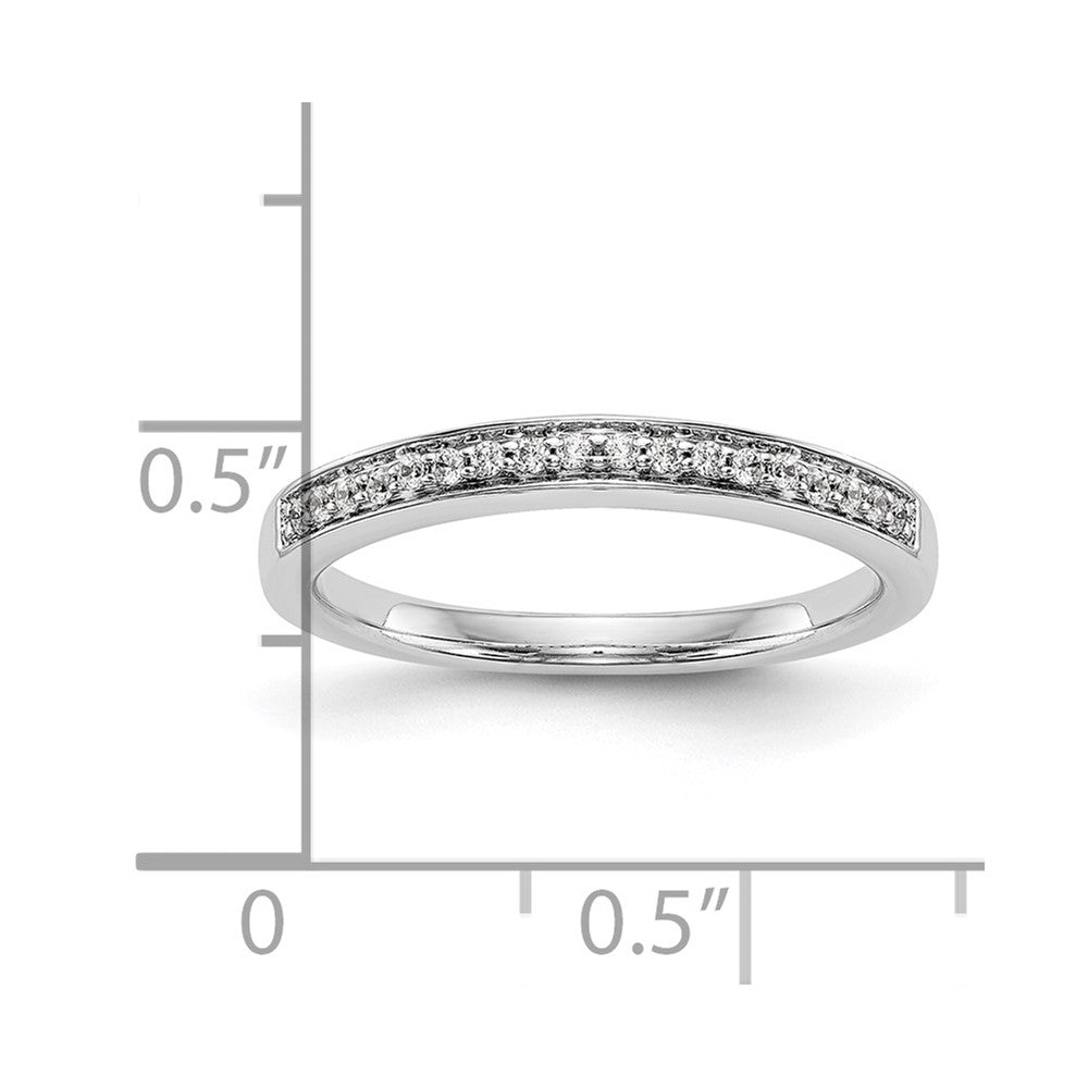 Trauring aus 14K Weißgold mit natürlichen Diamanten