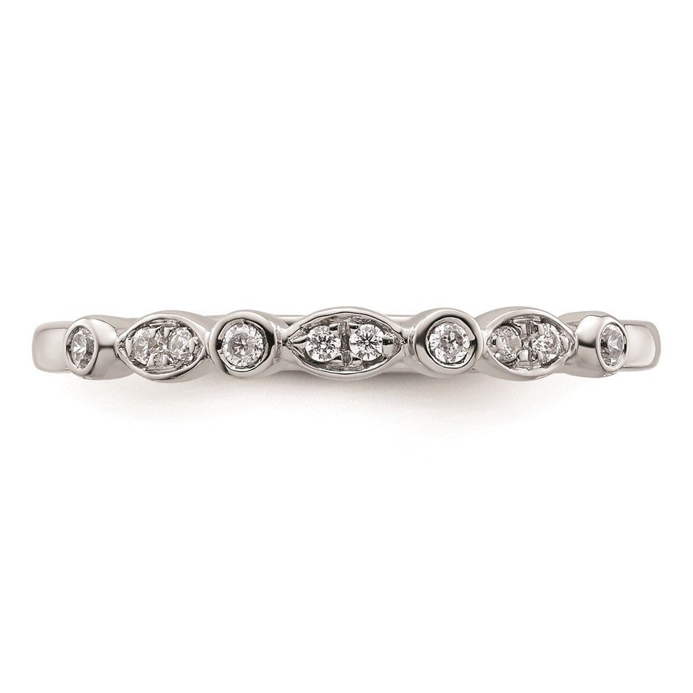 Ehering aus 14K Weißgold mit natürlichen Diamanten